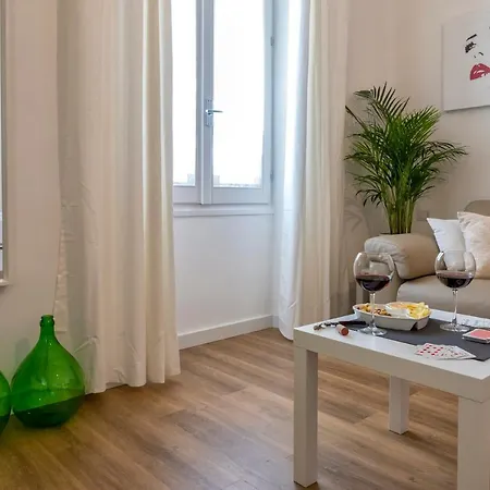 Apartament Clicksardegna Giuliana Ad In Centro, Vicino Al Mare, Non Serve L'auto